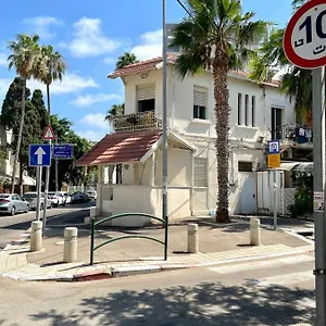 Nes דירה